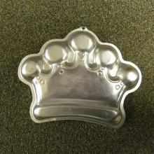 crown cake pan