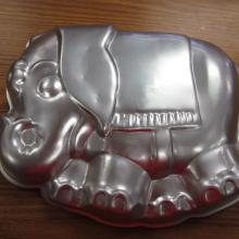 elephant cake pan