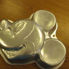 mickey head cake pan