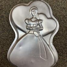 princess with hearts cake pan