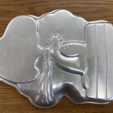 snoopy red barron cake pan