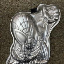 spiderman cake pan