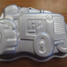 tractor cake pan