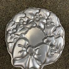 wreath cake pan